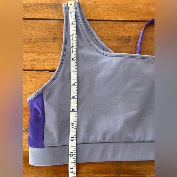 Women’s Gymshark Asymmetrical Purple Sports Bra Size Small - Picture 7 of 8